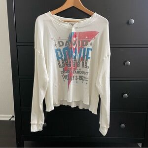 Daydreamer White David Bowie Graphic Thermal Top with Red and Blue Print